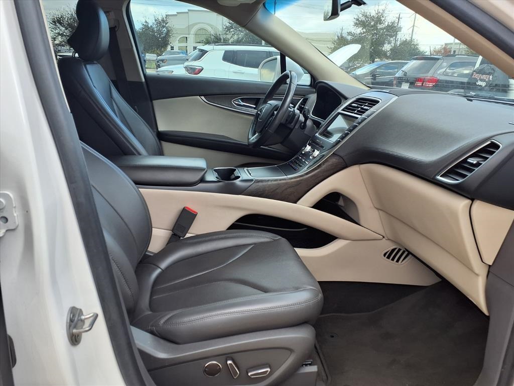 2019 Lincoln Nautilus Reserve White at Bayway Cadillac of The Woodlands