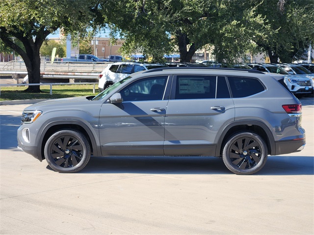 2026 Volkswagen Atlas SE Technology photo 3