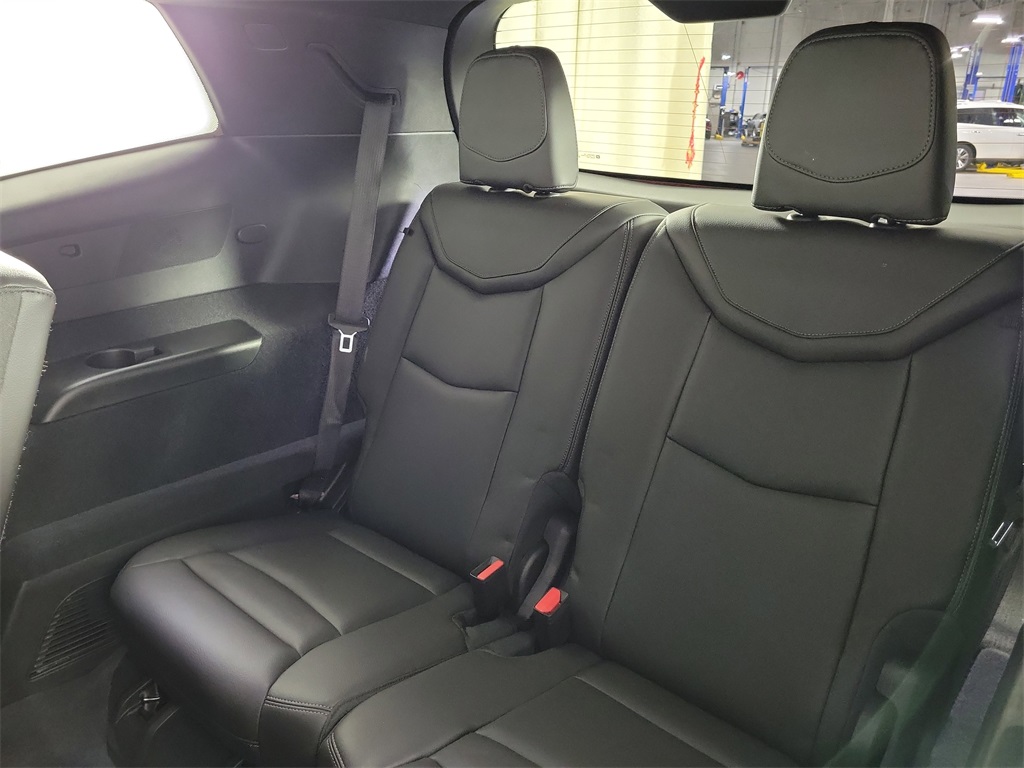 2025 Cadillac XT6 Luxury - 10