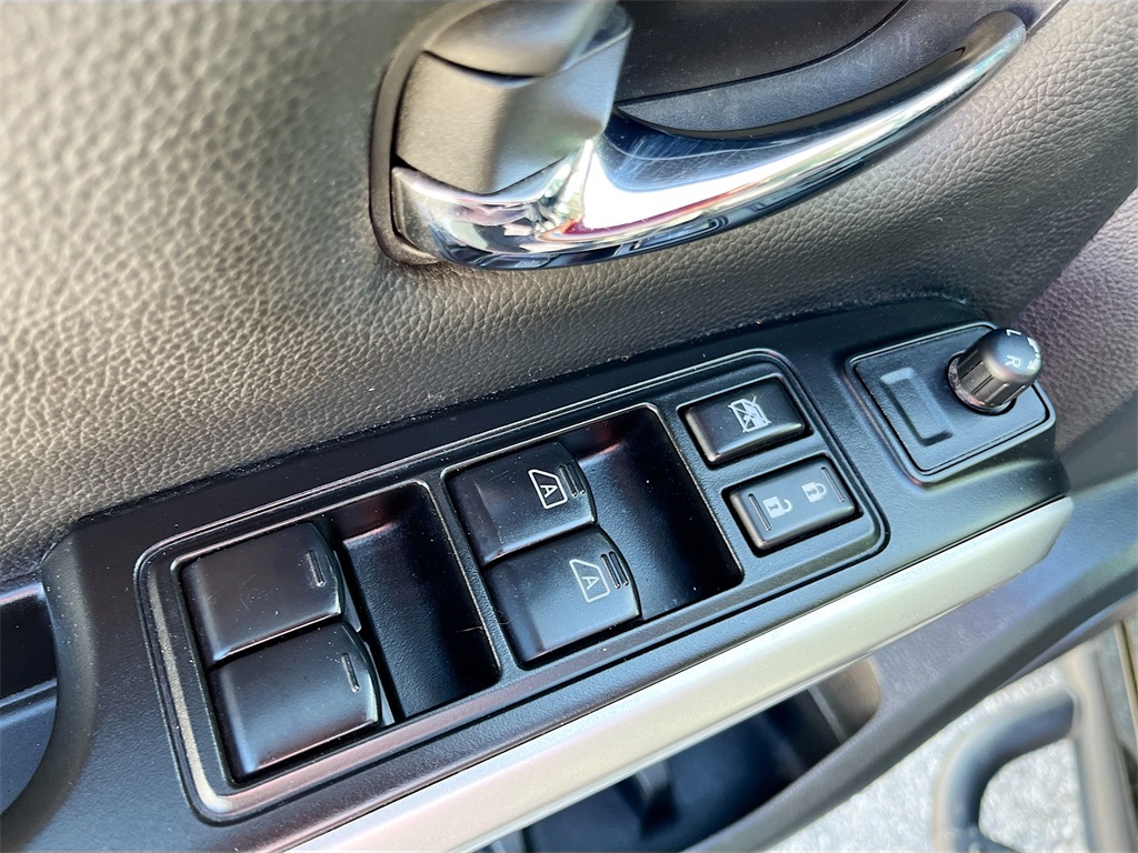 2024 Nissan Titan SV Black at South Houston Nissan