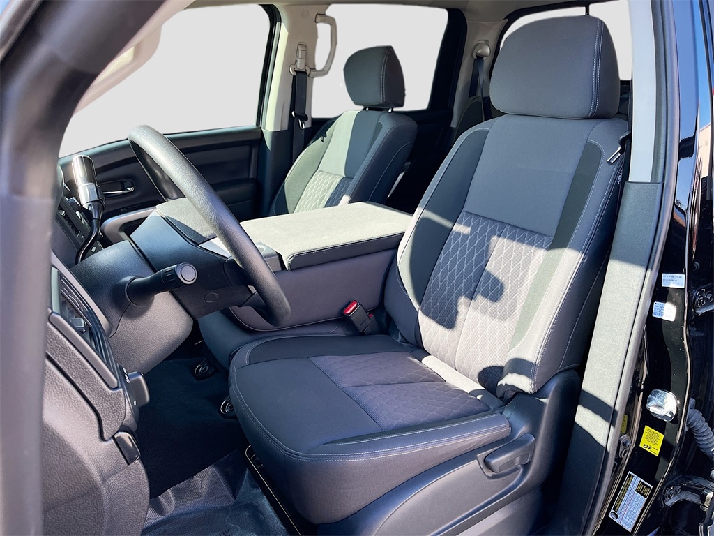 2024 Nissan Titan SV Black at South Houston Nissan