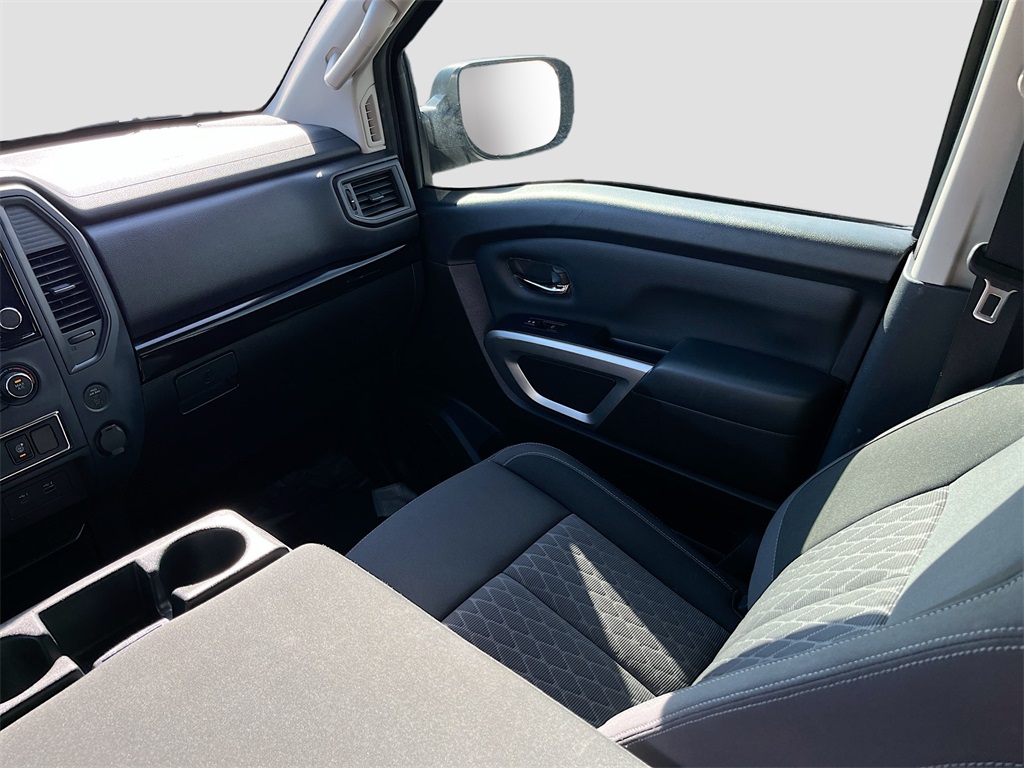 2024 Nissan Titan SV Black at South Houston Nissan