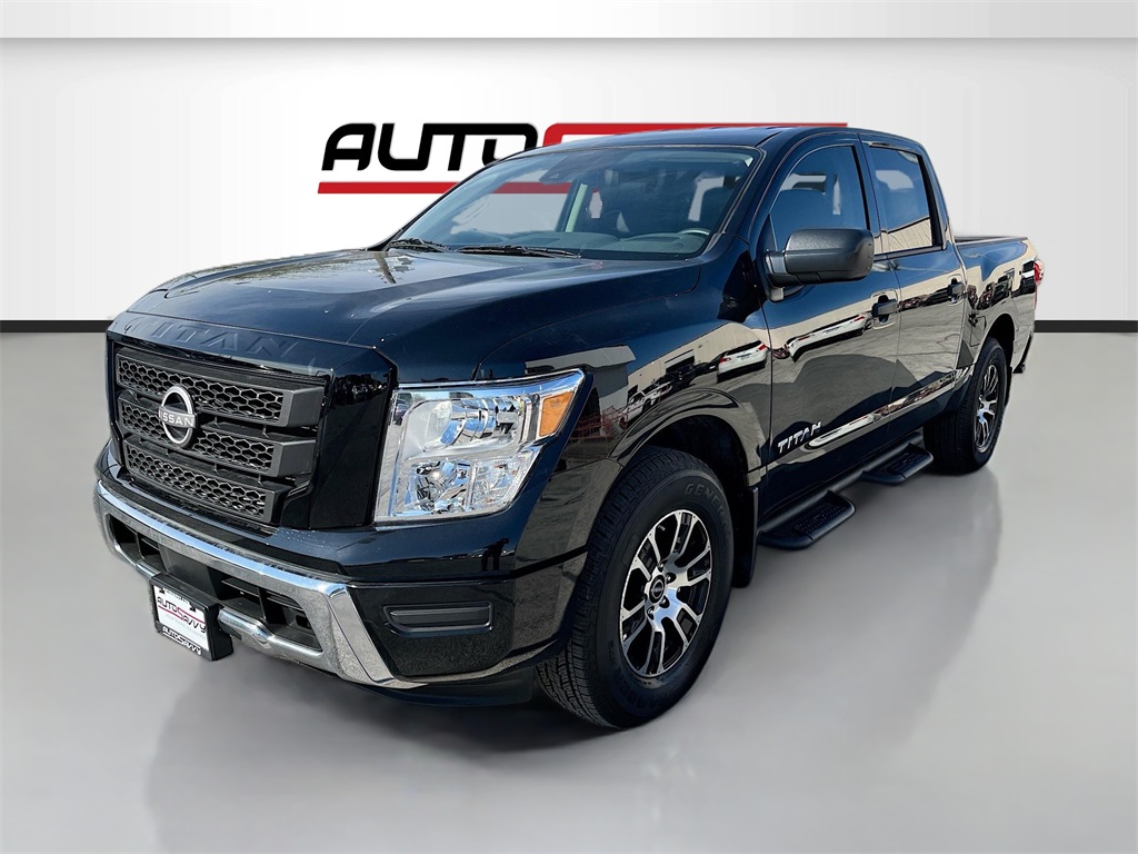 2024 Nissan Titan SV Black at South Houston Nissan
