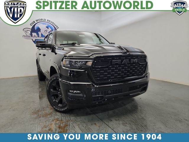 Diamond Black Crystal Pearlcoat 2026 RAM 1500 Big Horn Crew Cab 4WD Pickup Truck Four-Wheel Drive 8-Speed Automatic
