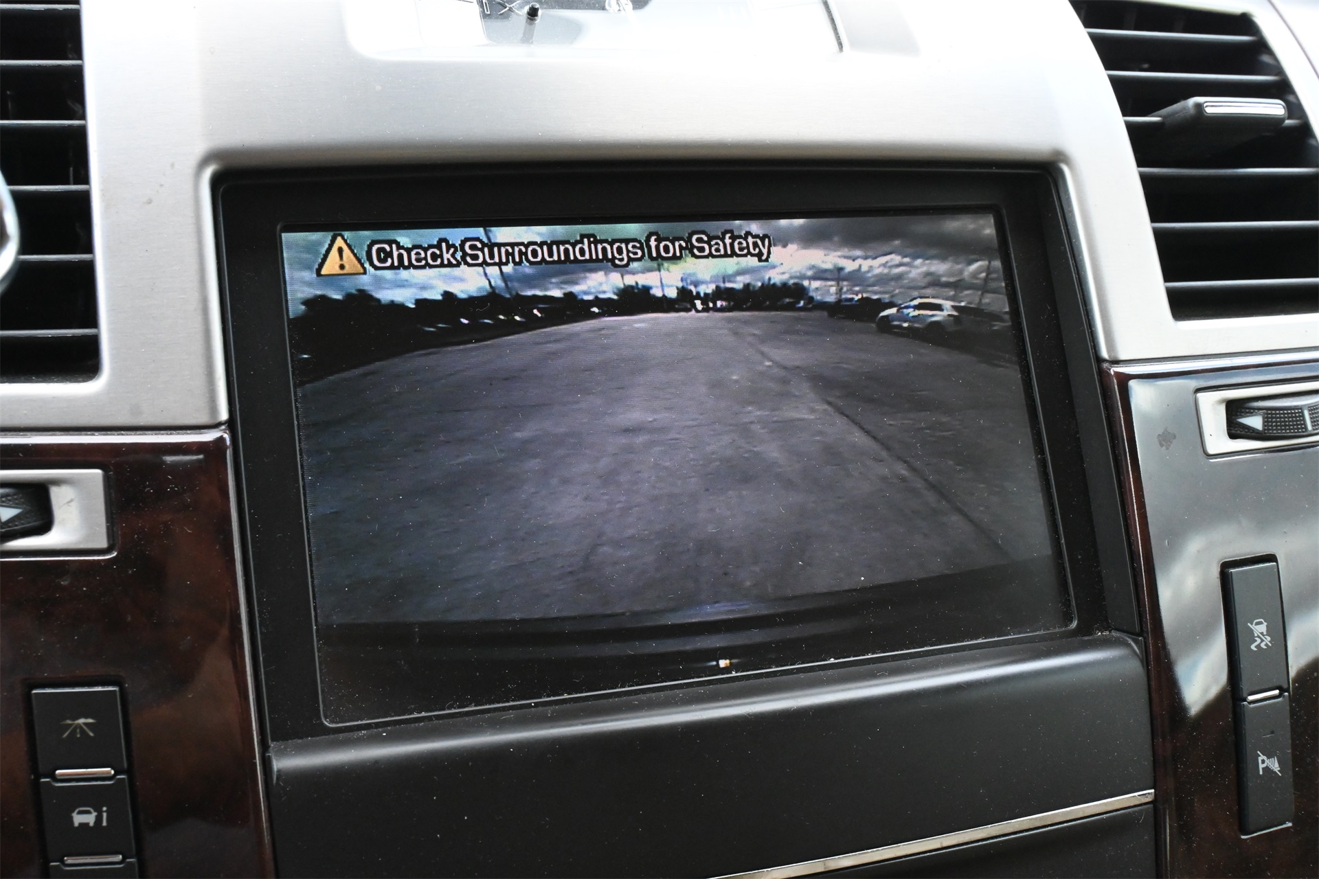 2011 Cadillac Escalade Luxury Black at Ultimate Motorsports