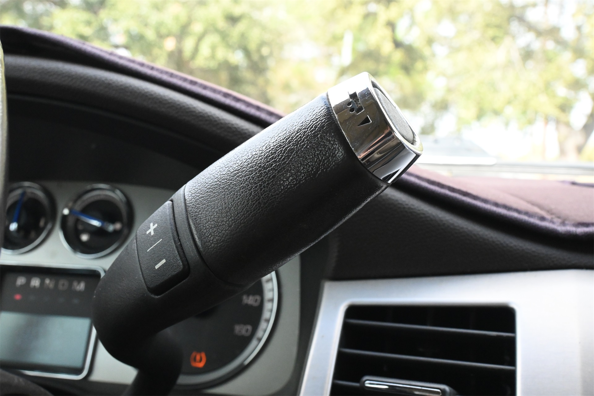 2011 Cadillac Escalade Luxury Black at Ultimate Motorsports