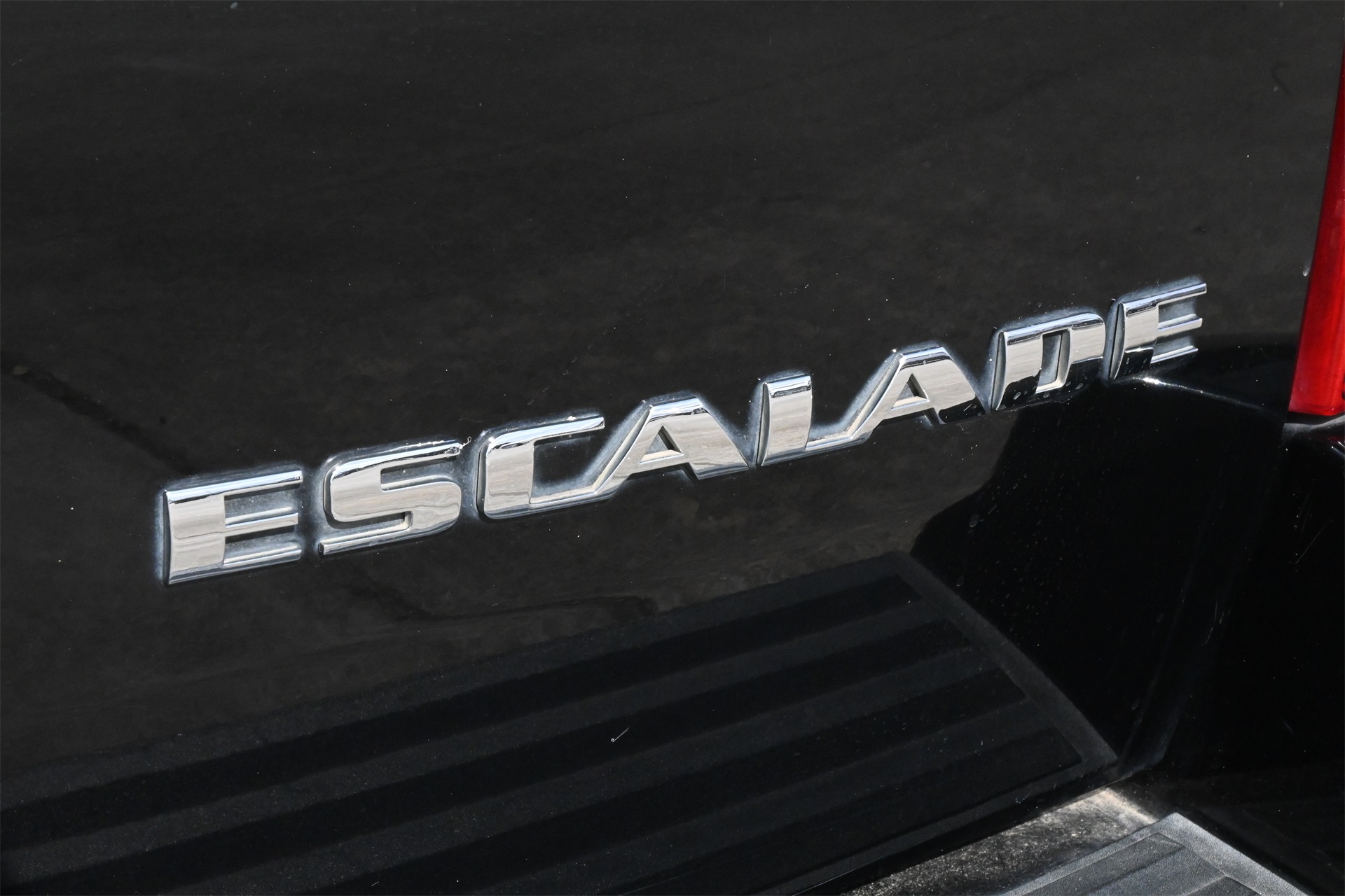 2011 Cadillac Escalade Luxury Black at Ultimate Motorsports