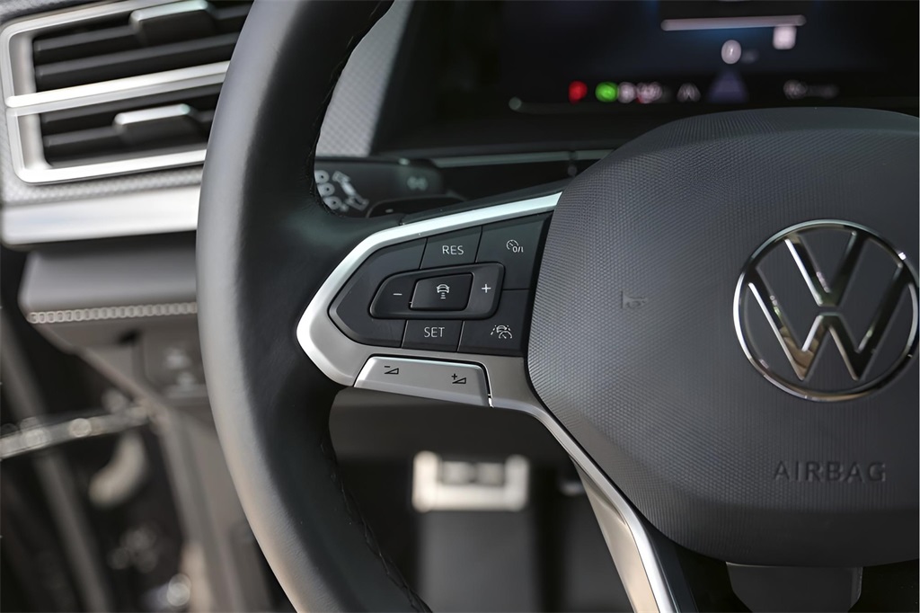 Used Car 2025 Volkswagen Atlas Cross Sport  2.0t Sel Premium R-line For Sale In Austin, Texas