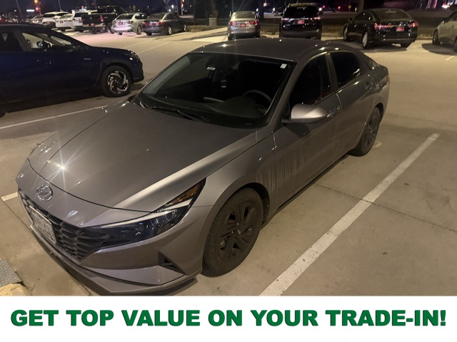 2023 Hyundai Elantra SEL FWD