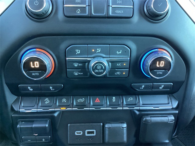 Used Car 2019 Chevrolet Silverado 1500  Lt Trail Boss For Sale Under $35,000 In San Antonio, Texas