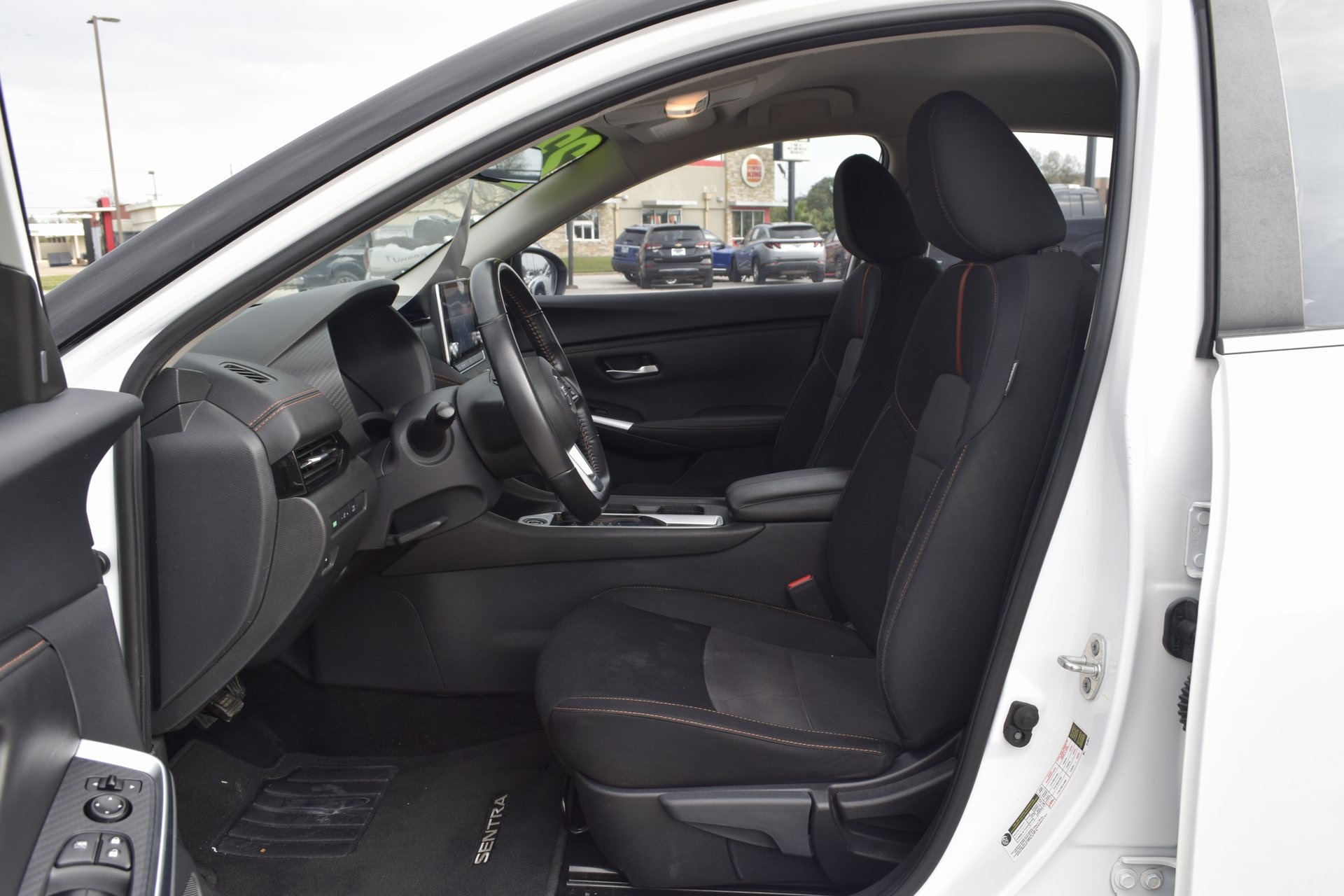 2023 Nissan Sentra SR White at Central Houston Nissan