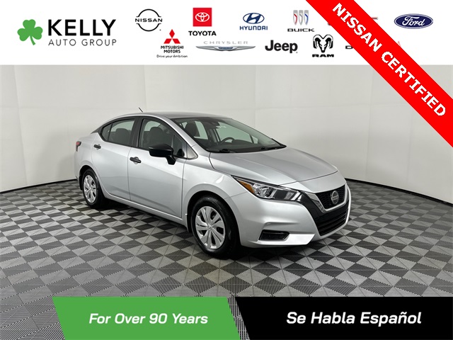 2022 Nissan Versa S FWD