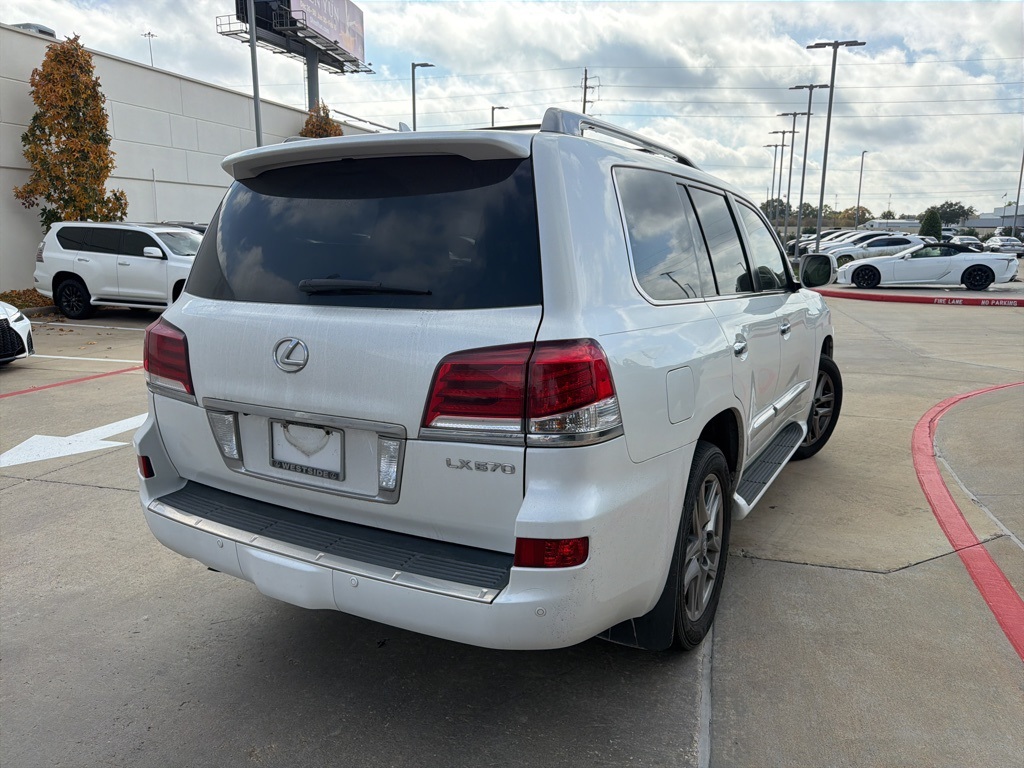 2015 Lexus LX 570  at Toyota of Victoria