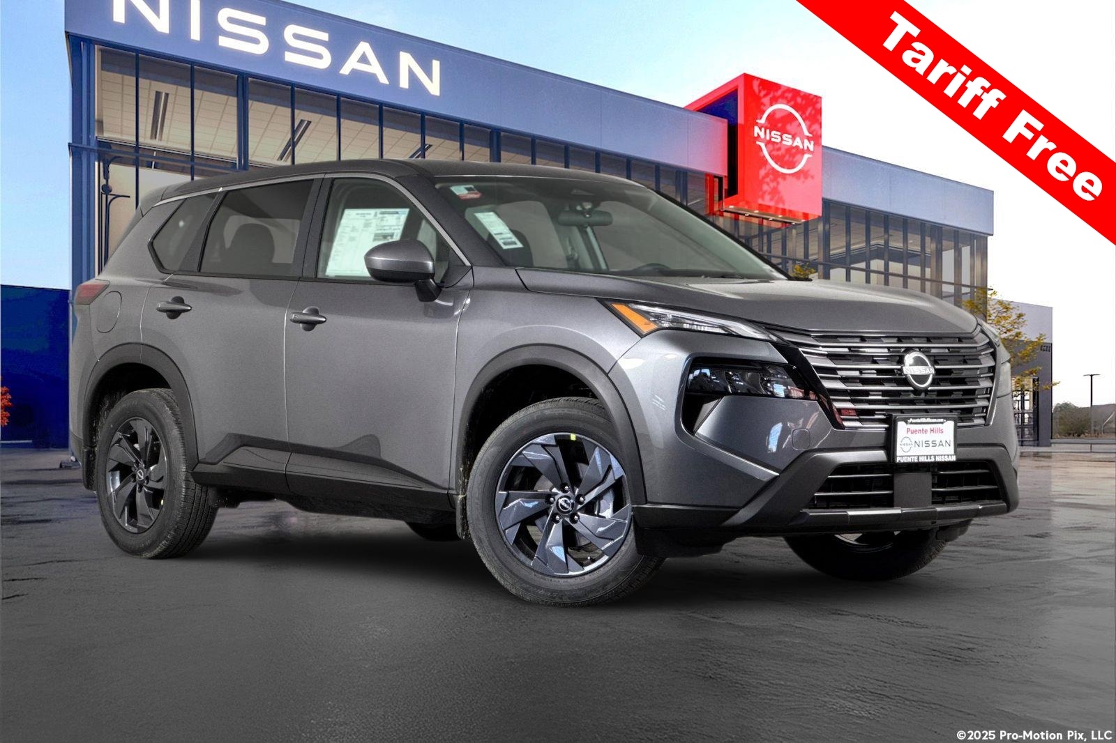 2026 Nissan Rogue SV's photo