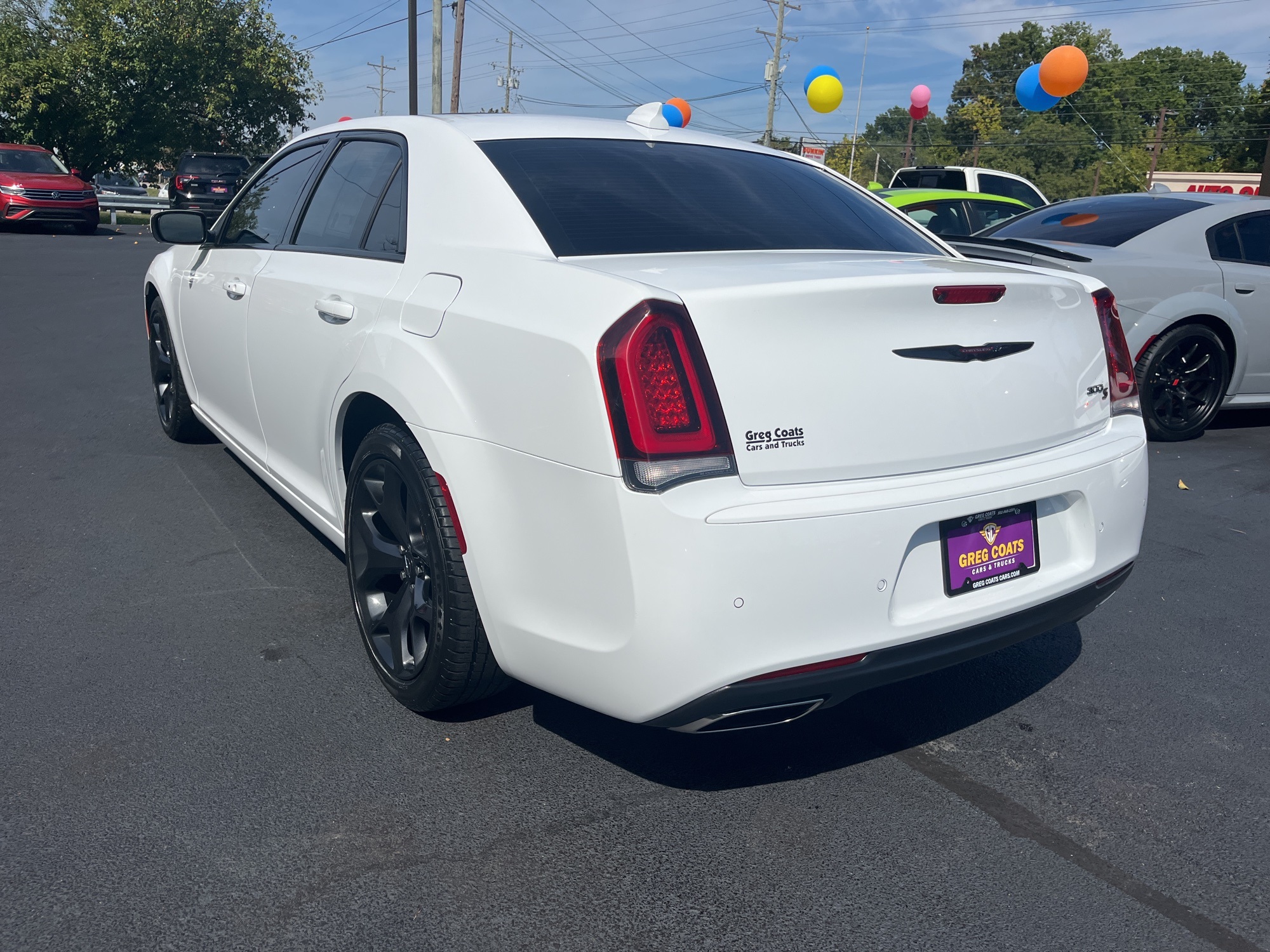 2023 Chrysler 300 S photo 2