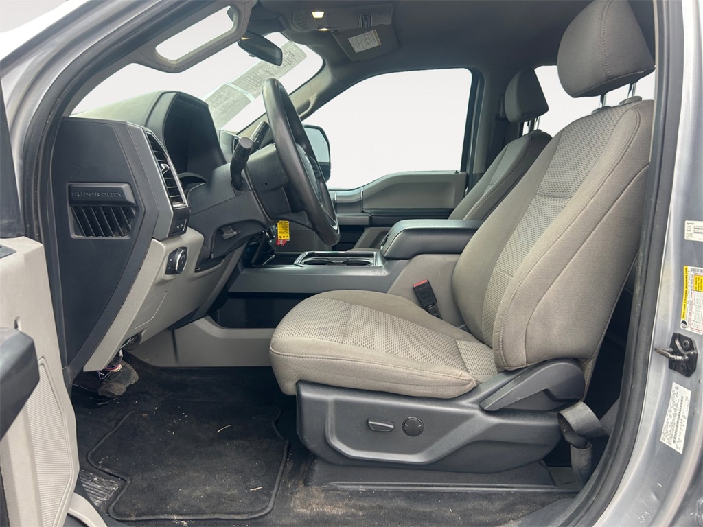 Used Car 2022 Ford F-450sd  Xlt For Sale Under $70,000 In Floresville, Texas