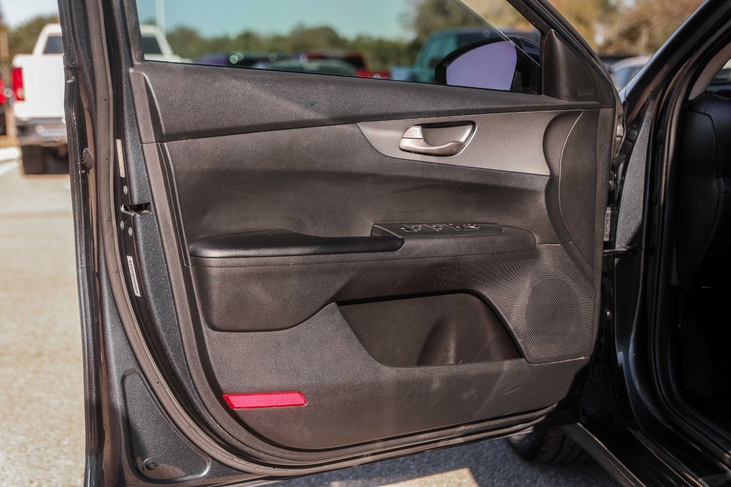 Used Car 2021 Kia Forte  Lxs For Sale Under $15,000 In Austin, Texas