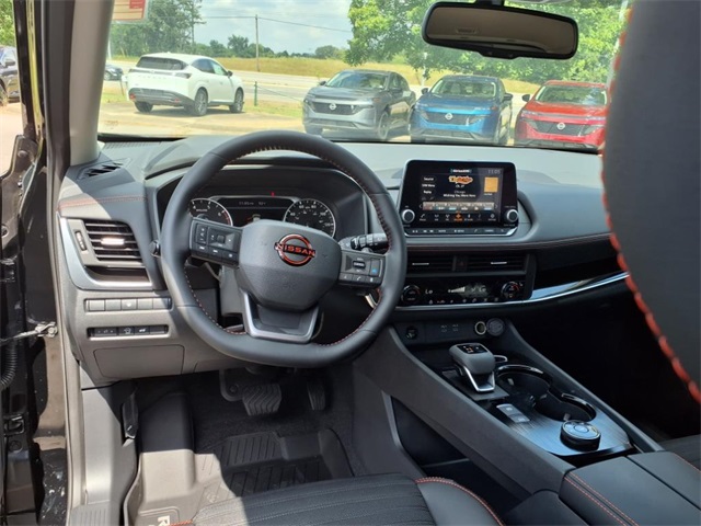 2025 Nissan Rogue AWD photo 9