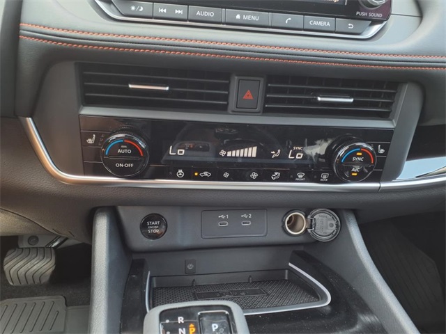 2025 Nissan Rogue AWD photo 13