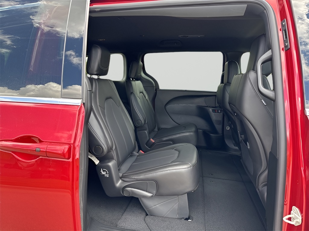 2025 Chrysler Pacifica