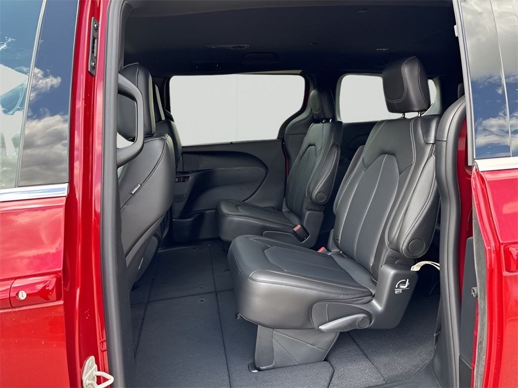 2025 Chrysler Pacifica