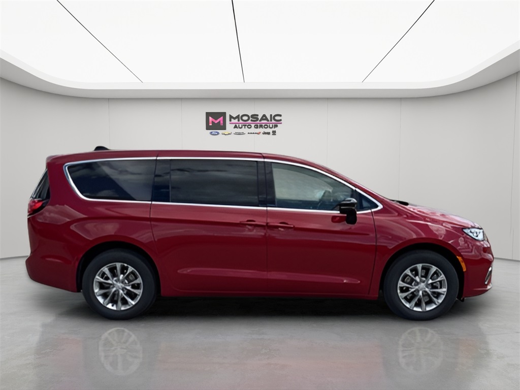 2025 Chrysler Pacifica