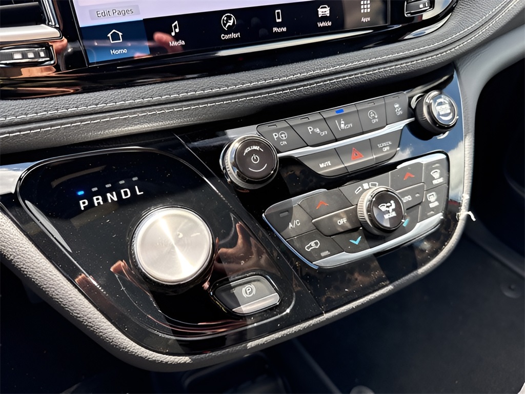 2025 Chrysler Pacifica