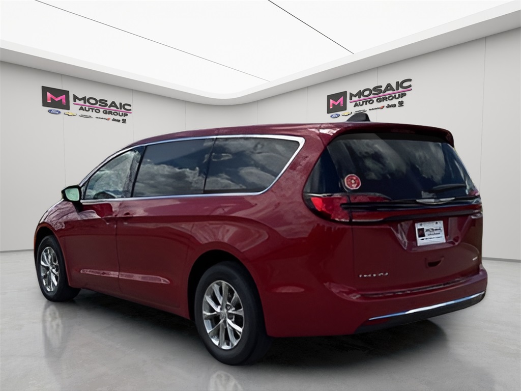2025 Chrysler Pacifica
