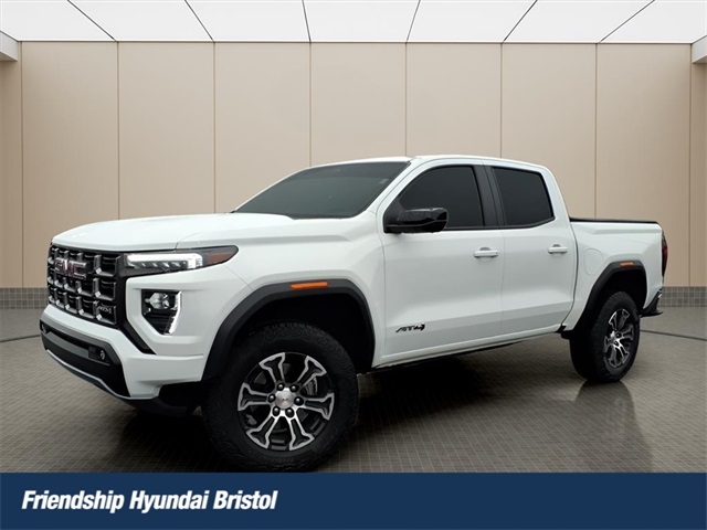 2025 GMC Canyon AT4 Crew Cab 4WD