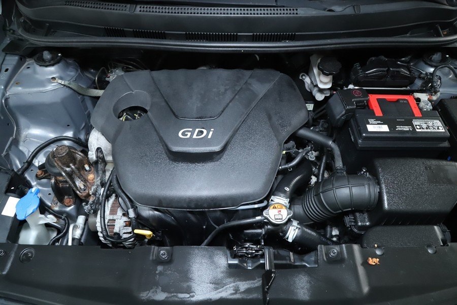 2017 Mercedes Benz C 300 photo 37