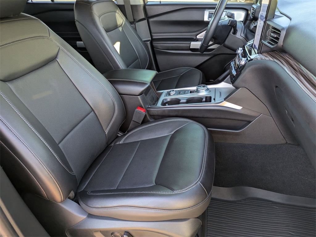 Used 2024 Ford Explorer For Sale in Findlay, OH