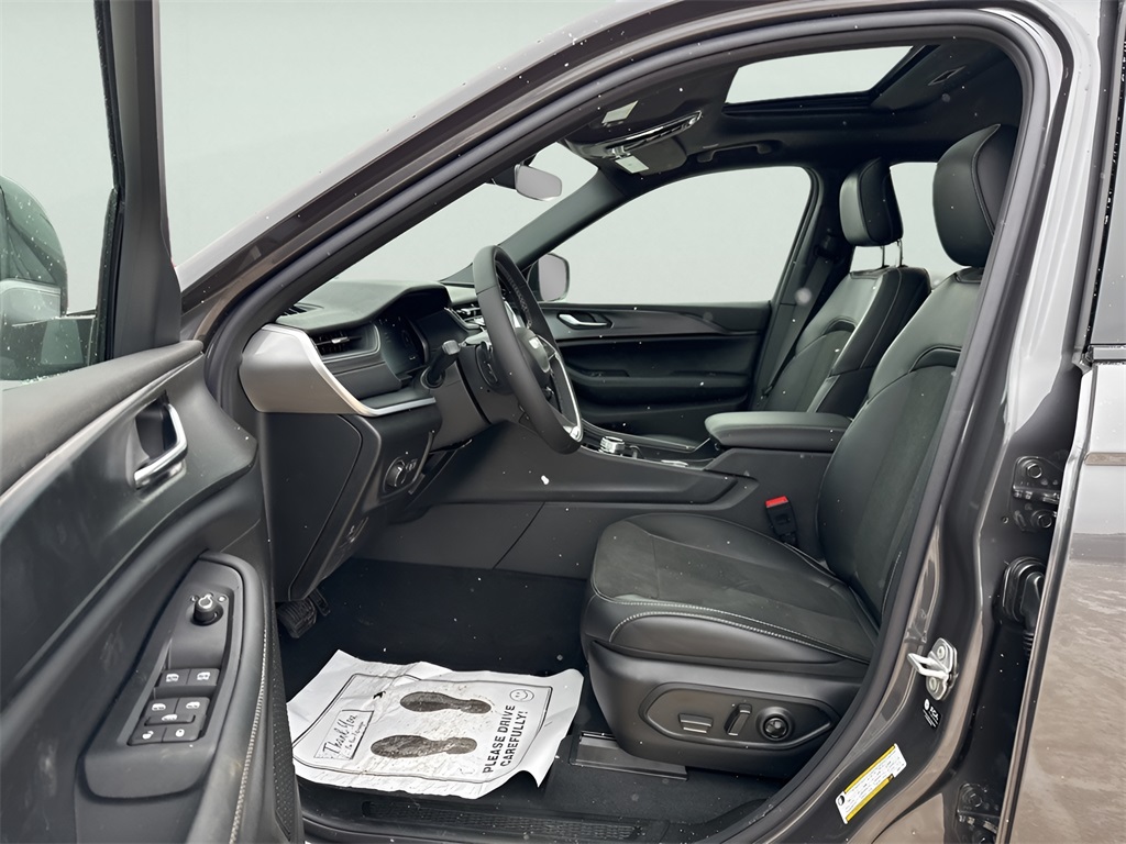 2025 Jeep Grand Cherokee L