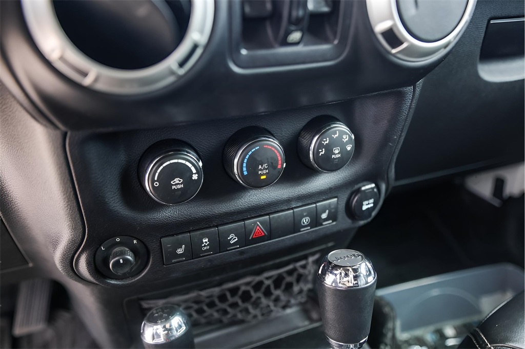 Used Car 2017 Jeep Wrangler  Unlimited Sahara For Sale Under $25,000 In Austin, Texas