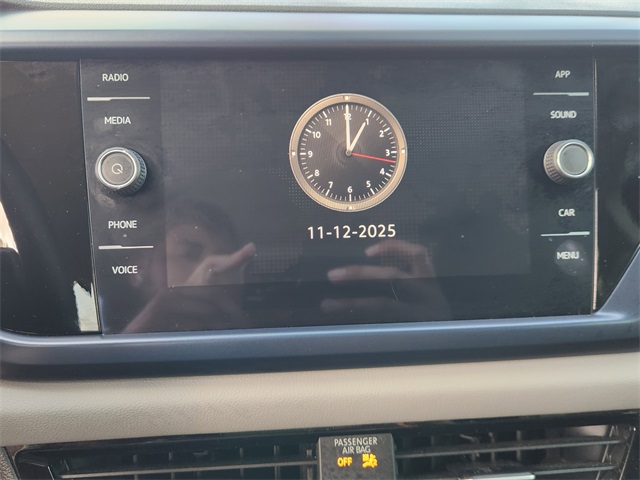 2023 Volkswagen Taos 1.5T SE  at Community Honda