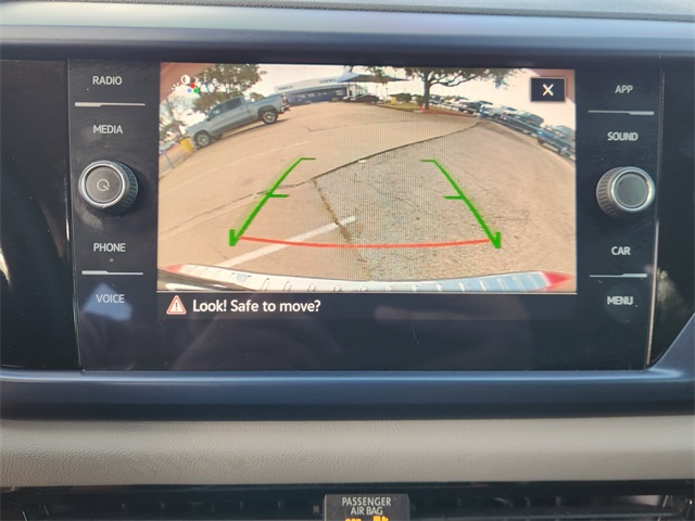 2023 Volkswagen Taos 1.5T SE  at Community Honda