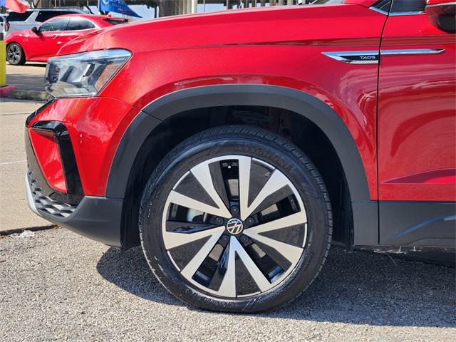 2023 Volkswagen Taos 1.5T SE  at Community Honda