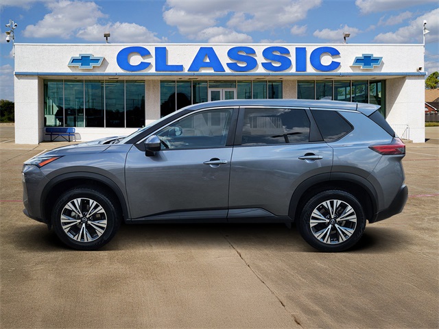 2023 Nissan Rogue SV - 3