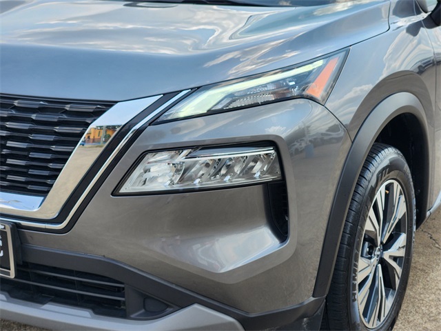 2023 Nissan Rogue SV - 8