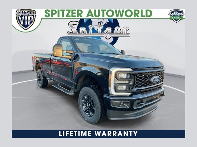 Agate Black Metallic 2026 Ford F-250 Super Duty XL Regular Cab LB 4WD Pickup Truck Four-Wheel Drive Automatic