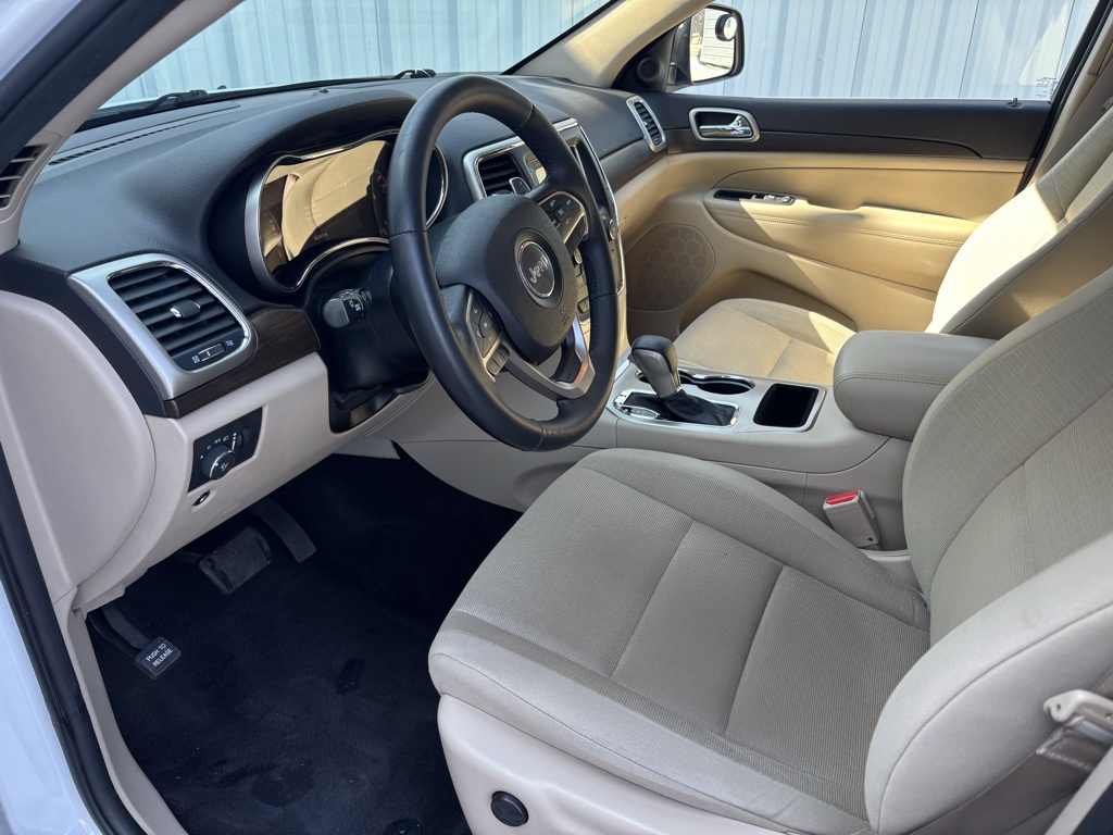 Used Car 2016 Jeep Grand Cherokee  Laredo For Sale In Austin, Texas