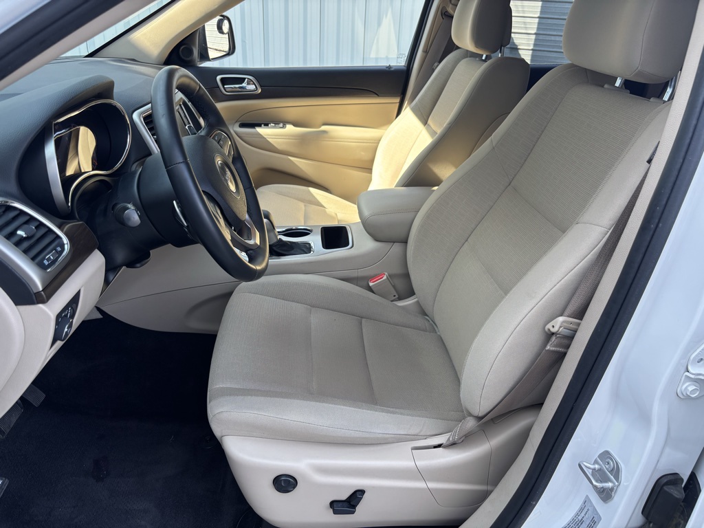 Used Car 2016 Jeep Grand Cherokee  Laredo For Sale In Austin, Texas