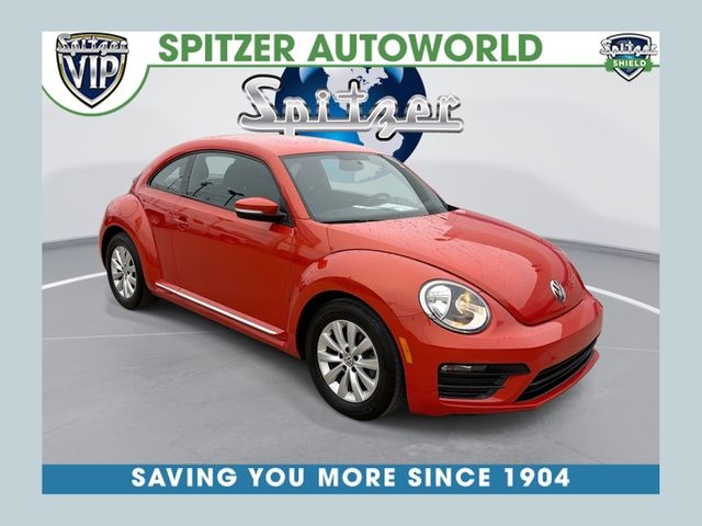Orange Metallic 2019 Volkswagen Beetle 2.0T S Hatchback FWD Hatchback Front-Wheel Drive 6-Speed Automatic