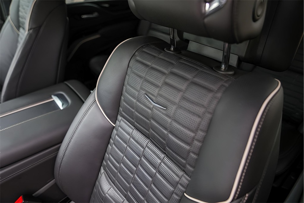 Used Car 2023 Cadillac Escalade  V-series For Sale Under $130,000 In Austin, Texas