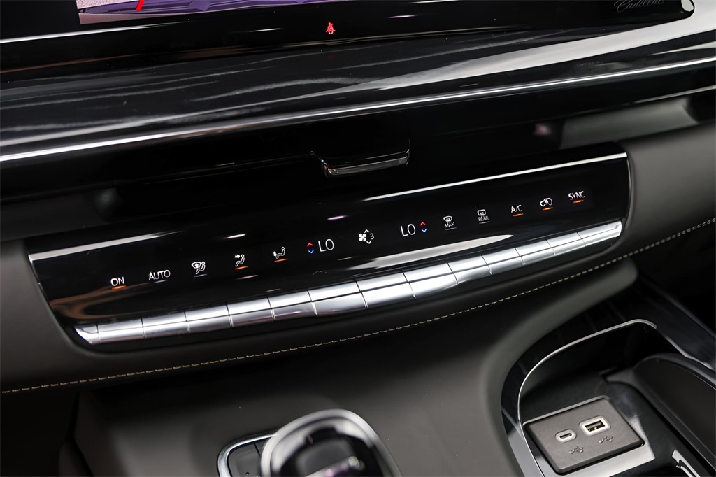 Used Car 2023 Cadillac Escalade  V-series For Sale Under $130,000 In Austin, Texas