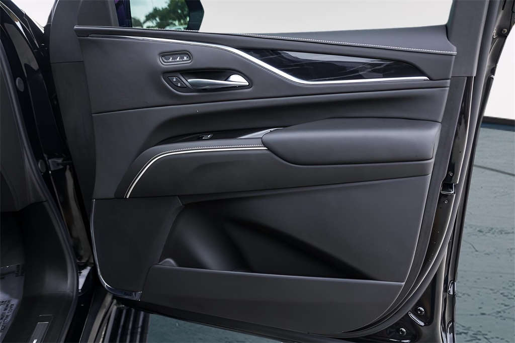 Used Car 2023 Cadillac Escalade  V-series For Sale Under $130,000 In Austin, Texas