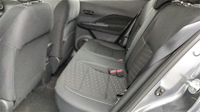 2025 Nissan Kicks Play