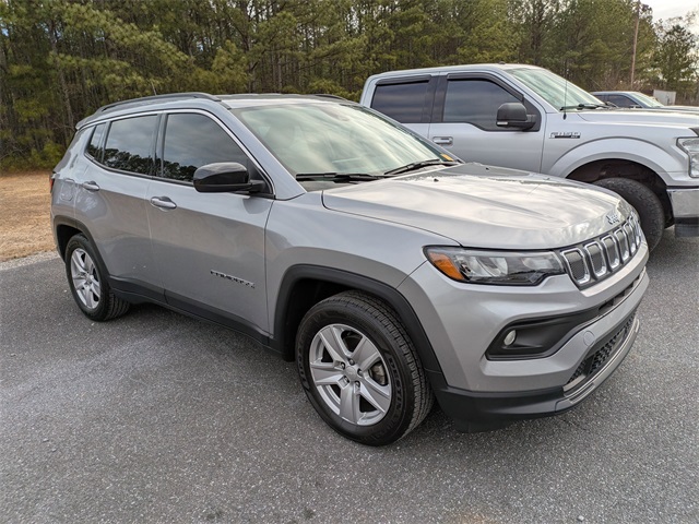2022 Jeep Compass Latitude FWD
