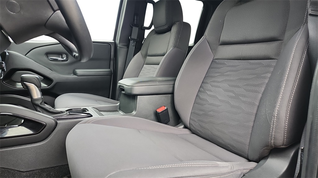 2023 Nissan Frontier