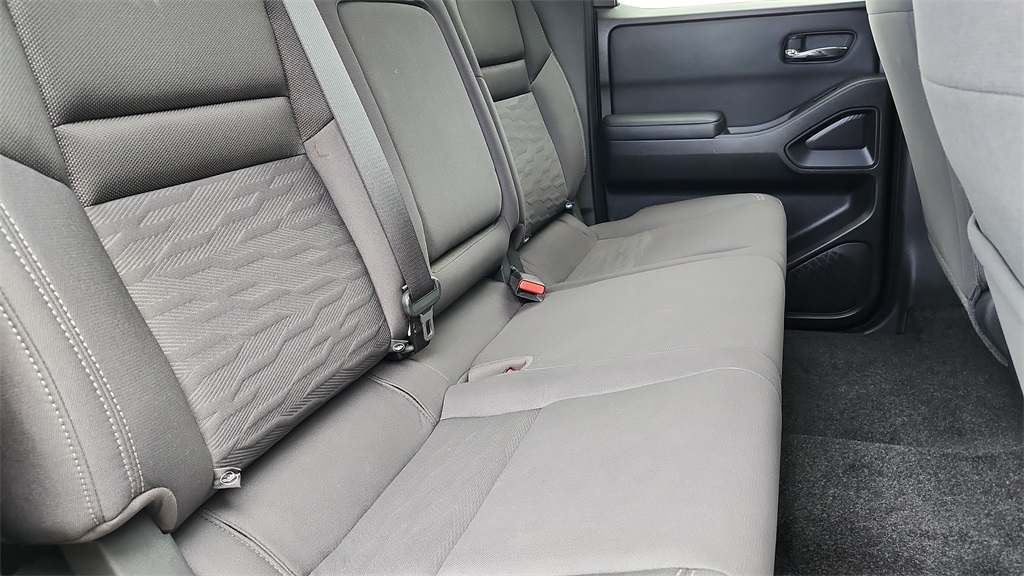 2023 Nissan Frontier