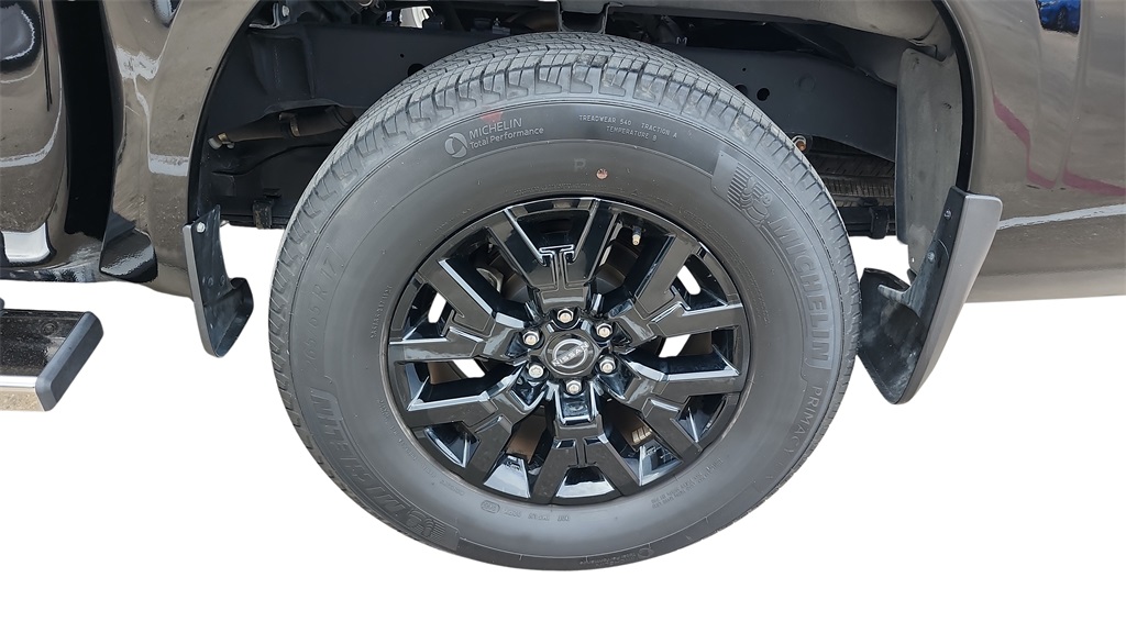 2023 Nissan Frontier